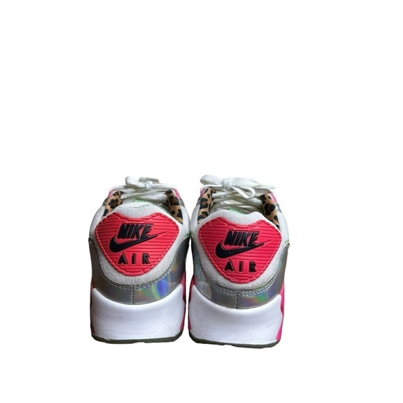 NIKE Air Max 90 LX Laser Fushia CQ2559-100 - Picture 3 of 8